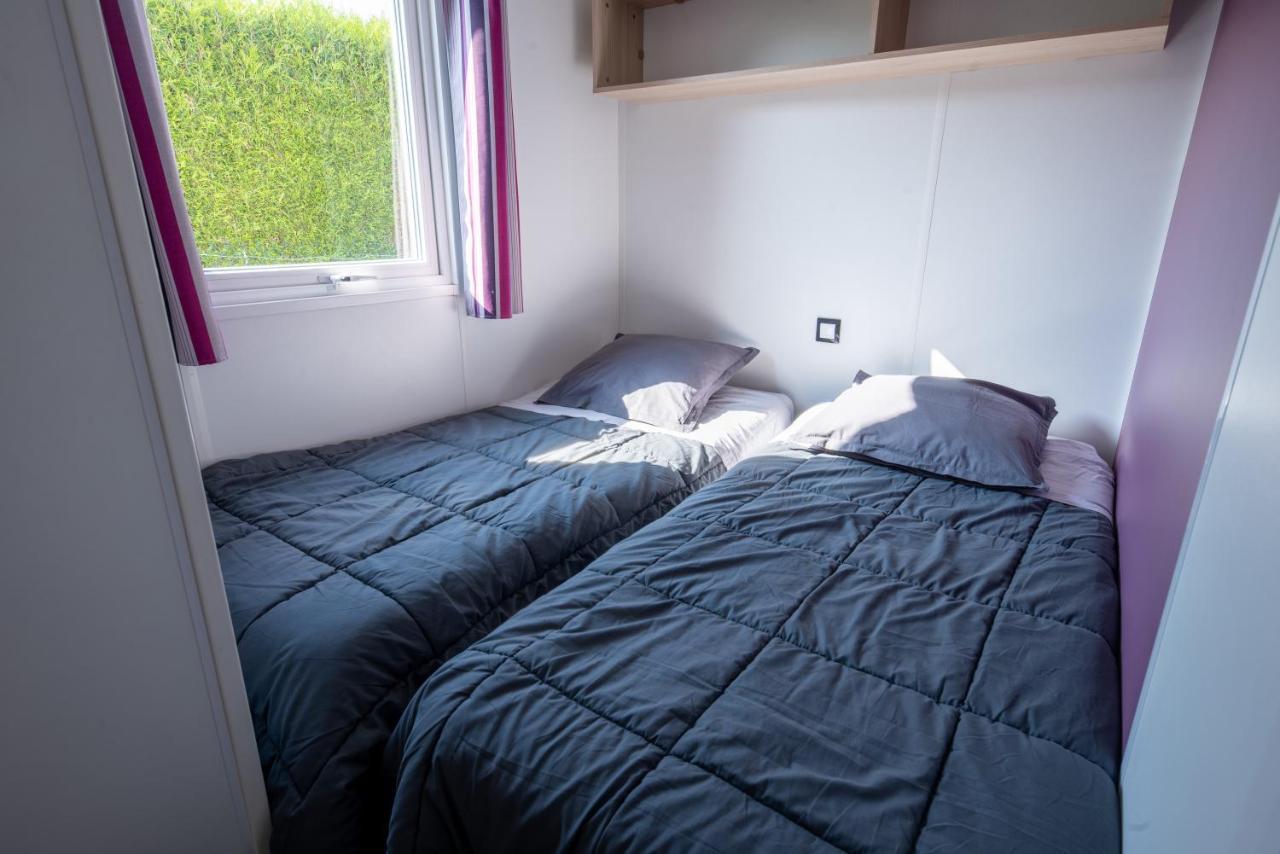 Camping Les Falaises De Toussaint Luaran gambar