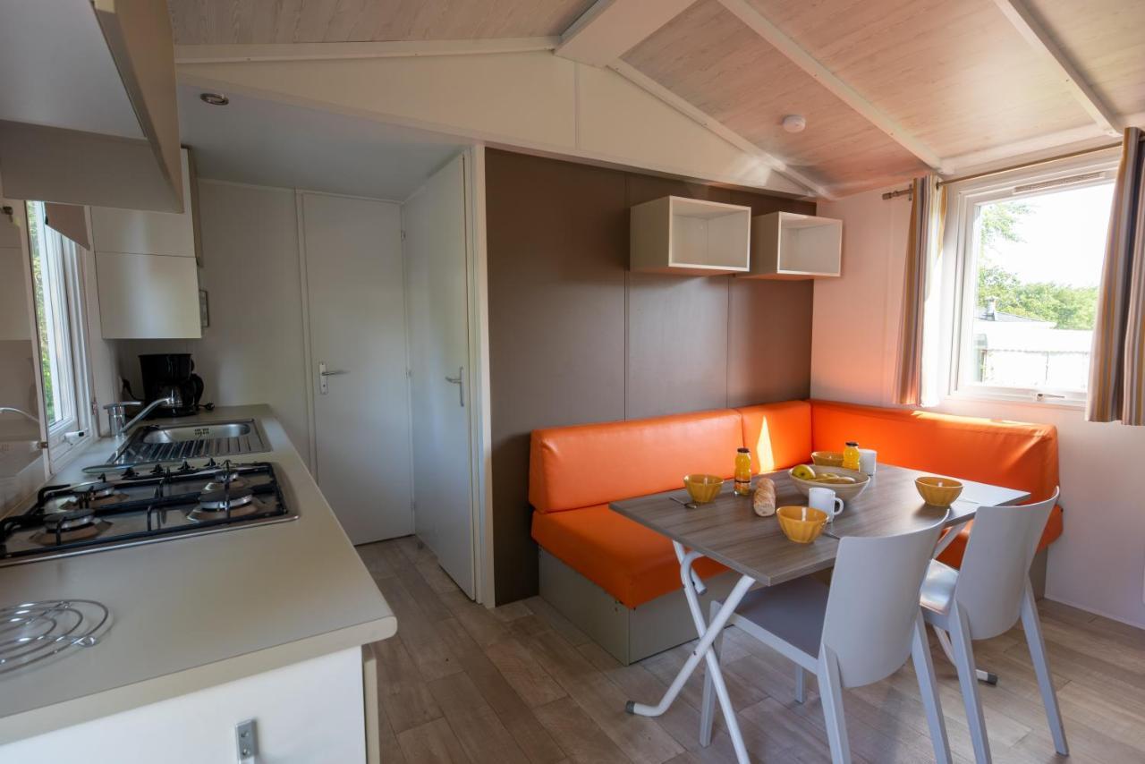 Camping Les Falaises De Toussaint Luaran gambar